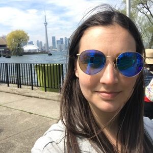 Meet your Posher, Kirstie